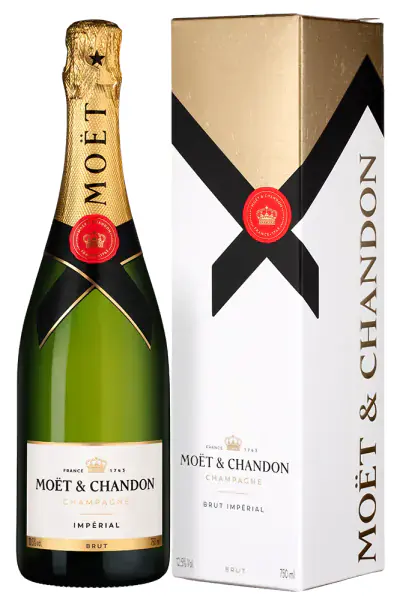 Moet & Chandon Brut Imperial в подарочной упаковке, 0.75